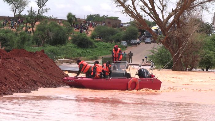 Crue du fleuve et routes coupées : le Niger pris en étau par les intempéries - Studio Kalangou - Au rythme du Niger