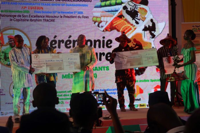 Palmarès SIAO 2024 : 35 prix décernés aux meilleurs artisans - Studio Yafa - Information & Dialogue au Burkina Faso