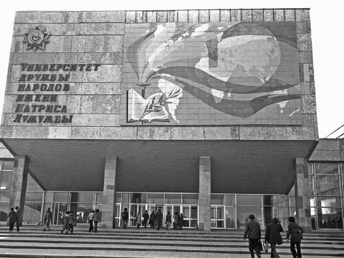 La Guerre froide en Afrique (4/5), l'OPA soviétique sur la formation des élites - Mondafrique