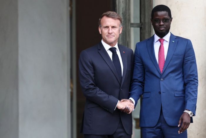 France-Sénégal : Emmanuel Macron et Bassirou Diomaye Faye pour un renouvellement du partenariat bilatéral  - SRTB