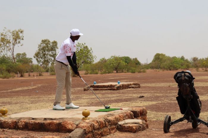 Au Burkina Faso, le golf se joue sans gazon