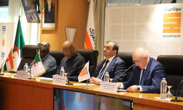 Hydrocarbures : la Sonidep et des filiales de Sonatrach signent trois accords de coopération à Alger
