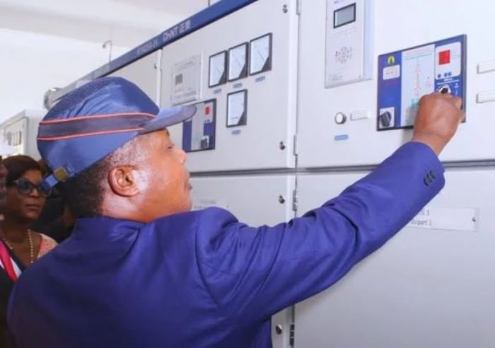 Congo : Denis Sassou-Nguesso inaugure l’électrification de Boko, Mossaka et Allembé