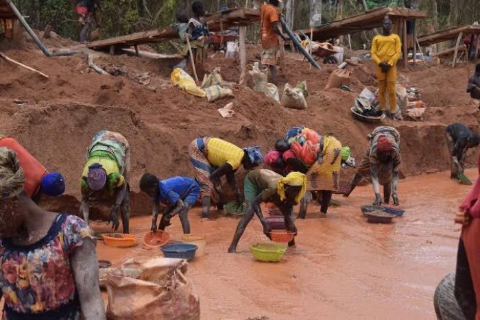 Cameroun : Yaoundé cible les opérateurs chinois de  l'orpaillage