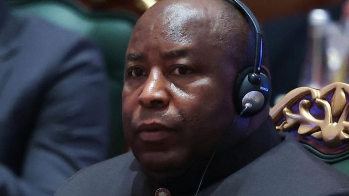 Le Burundi signe un accord avec les États-Unis pour accueillir des migrants expulsés par l'administration Trump