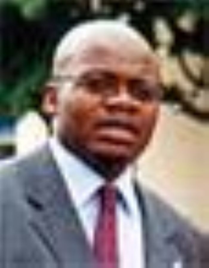 L'Honorable Thomas LUHAKA LOSENJOLA émet son point de vue sur l'arrestation de son Président