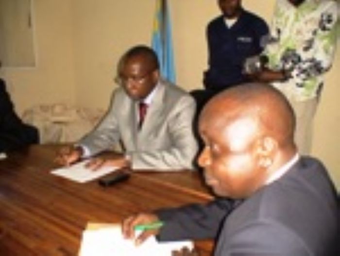 Visite des circoscriptions : Maj KISIMBA a pied d’œuvre …