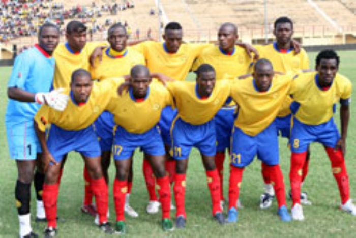  Petro de Luanda bat Leopards du Swaziland 3 - 0