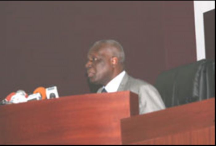 Appel à la prise des mesures adéquates par rapport à la crise financière et économique