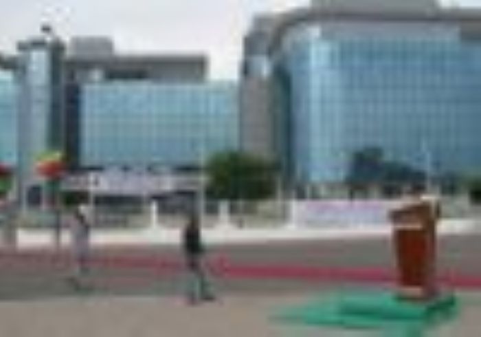 
	L’OCM dénonce la pauvreté des médias rive droite