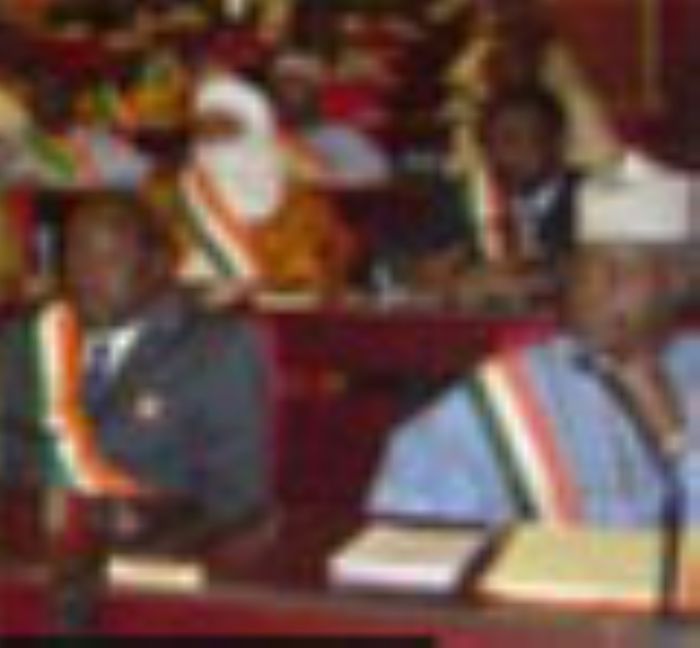 
		
		Trois ex-députés soupçonnés de détournement de fonds écroués