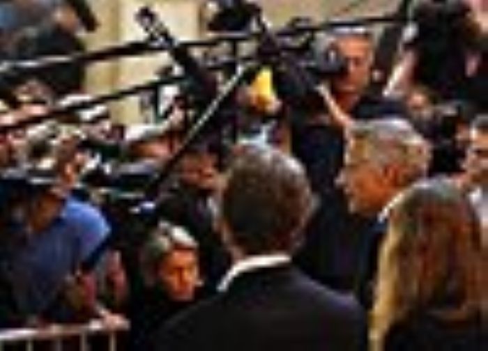 
			
				
					Dominique de Villepin offensif au début du procès Clearstream