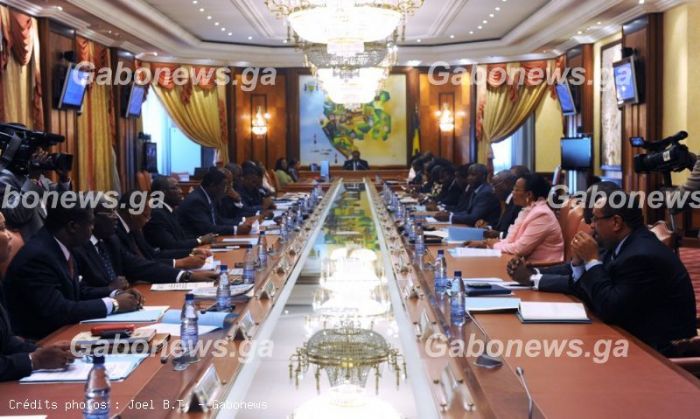 
				
			Communiqué Communiqué Final du Conseil des Ministres du 12 mai 2011
			
		










