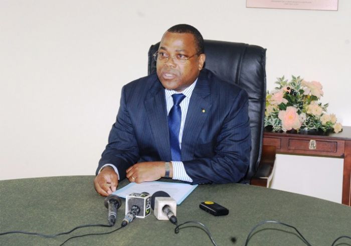 
				
			Politique / Crash de l’avion-cargo de DHL à Libreville: Les avions de type Antonov 12, 24 et 26 Interdits de vol et de survol de l’espace aérien gabonais (Gouvernement)
			
		










