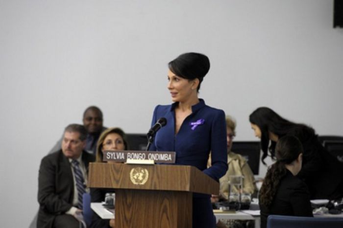 
				
			Politique / « La consécration de la Journée Internationale des Veuves est la première pierre d’un édifice que nous nous engageons à construire ensemble », Sylvia Bongo Ondimba à New York
			
		










