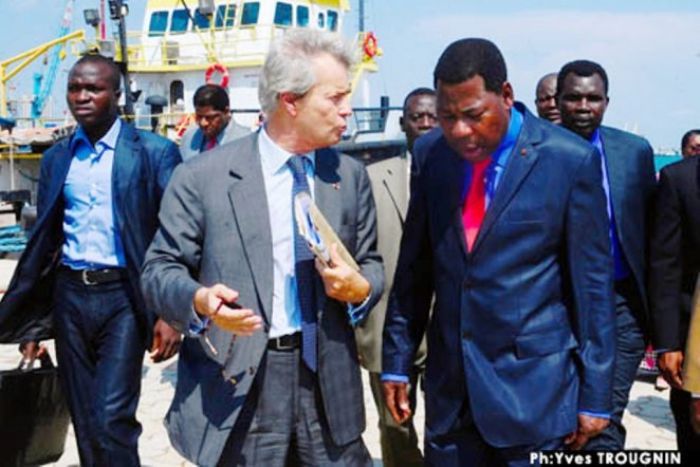 Eradication de la vente d’essence frelatée : Yayi met à contribution l’Armée - La Nouvelle Tribune