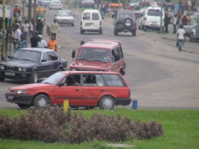 La circulation routière à Kinshasa : John Numbi, nouveau chef , nouvelle circulation.