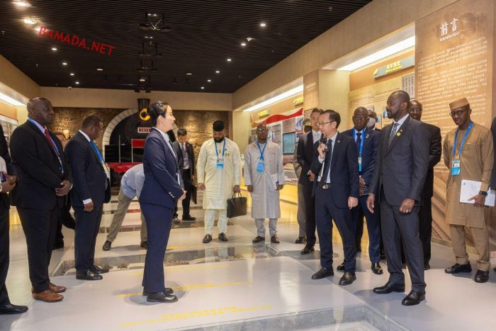 FCSA: Xi Jinping accueille les dirigeants africains et loue les liens exemplaires entre la Chine et l’Afrique avant le grand sommet - Bamada.net