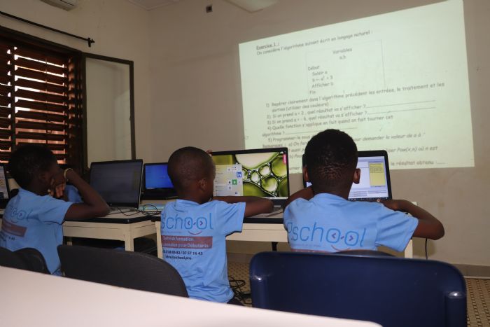 PSchool: enfants et déjà au numérique - Studio Yafa - Information & Dialogue au Burkina Faso