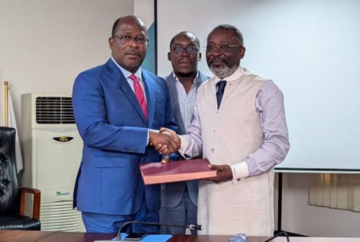 Universités de Lomé et Kara : les nouveaux présidents ont pris fonction - Site officiel du Togo, République Togolaise