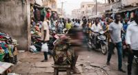 Linda, 14 ans, seule à Nairobi face à ses sauveurs-ravisseurs