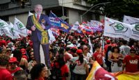 Au Brésil, Lula et le camp Bolsonaro se disputent aussi le Parlement