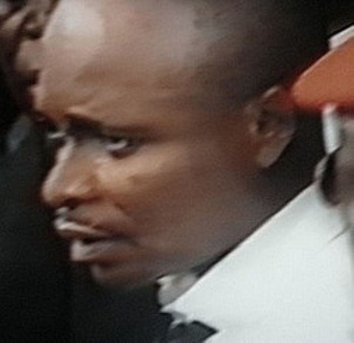 
		
		Le député ex-tueur déçu par le " Chemin d'avenir "	
	