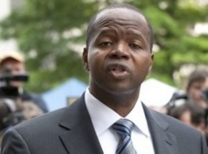 
		
		Affaire DSK : plaignante décrédibilisée, poursuites maintenues	
	