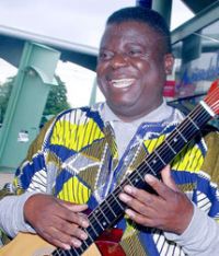 
				 Portrait : A la découverte de l’écrivain et musicien congolais Pie-Aubin Mabika
			 