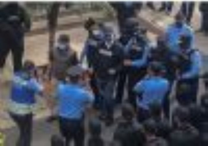 Honduras: Réclamé par les USA, l’ex-président Hernandez se rend à la police - Ekilafrica