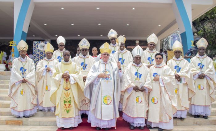 70 ans de la grotte Mariale de Dassa : une célébration empreinte d’émotions - SRTB