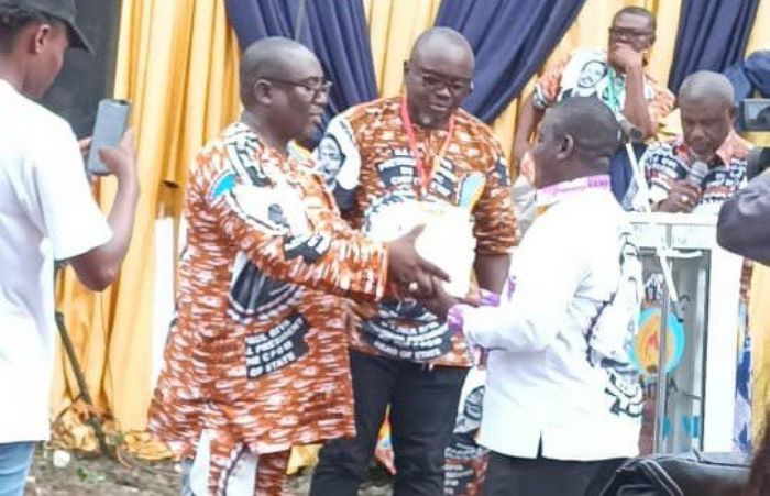 LIMBE : CPDM militants equipped with party Text - Site Web Officiel du Journal L'Action