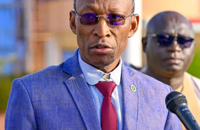 Fête nationale : Le Premier ministre questionne le choix de la date du 11 décembre – LobsPaalga