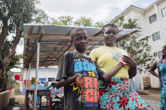 Une morsure de serpent venimeux rend son bras inutilisable : un garçon attend sept ans pour une opération qui va transformer sa vie | www.l-integration.com - L'INTEGRATION - Actualité