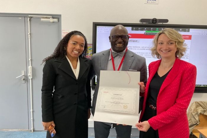 Côte d'Ivoire-Parcours académique-Evariste Méambly à la population: "Il n’y a pas d’âge pour apprendre" - LePays 225