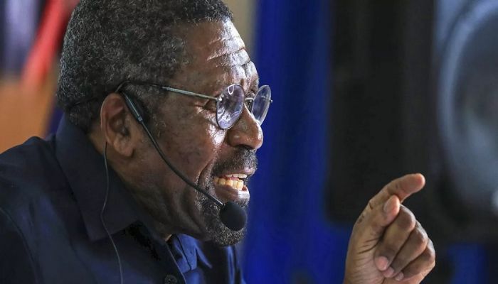 «VIRAR A PÁGINA E OLHAR O FUTURO COM ESPERANÇA» | Jornal Folha 8