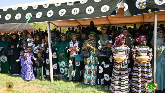 Niger : Au Camp Bagaji, le Général d’Armée Abdourahamane Tiani rend hommage aux familles des Forces de Défense et de Sécurité