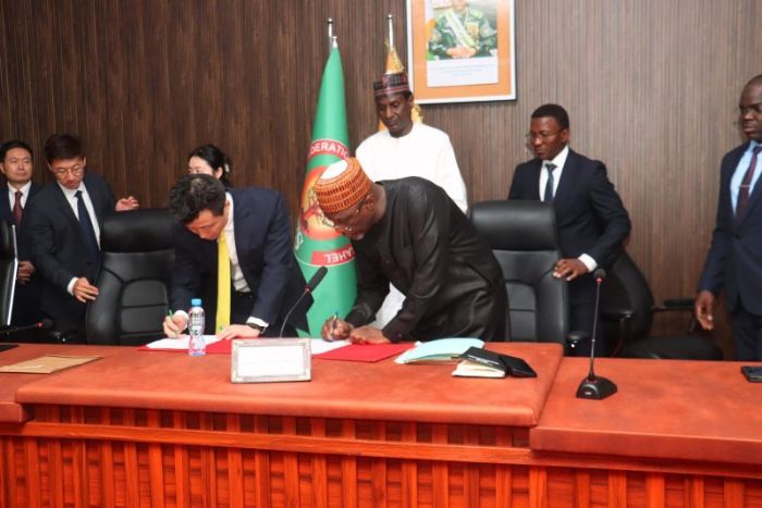 Pétrole : sous pression de Niamey, Pékin concède une révision de certaines clauses du partenariat de gestion de l’or noir