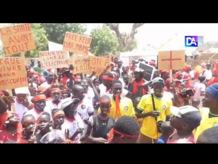 Keur Ibrahima Mbaye (Diamal) : Manque de structures sanitaires et d'électricité, les populations dans la rue...