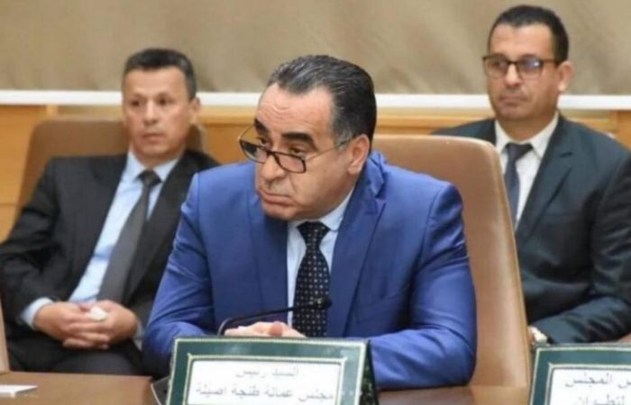 Accusations publiques et silence judiciaire
