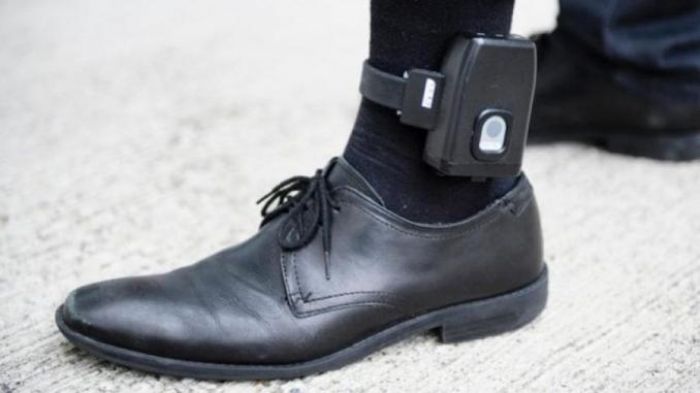 Scandale des bracelets électroniques :  Trois anciens ministres de Macky dans le viseur de la justice