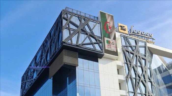 Fermeture d’un hôtel à Alger et ouverture d’une enquête suite à la profanation du drapeau national