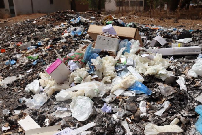 Au CMA de Pô, le défi quotidien du traitement des déchets médicaux