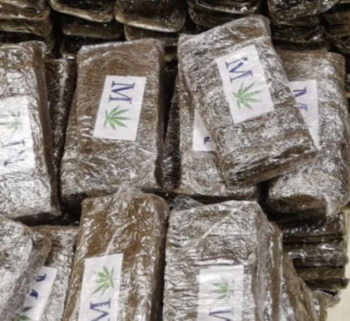 37 kg de résine de cannabis saisis à l’aéroport Marcel Henry