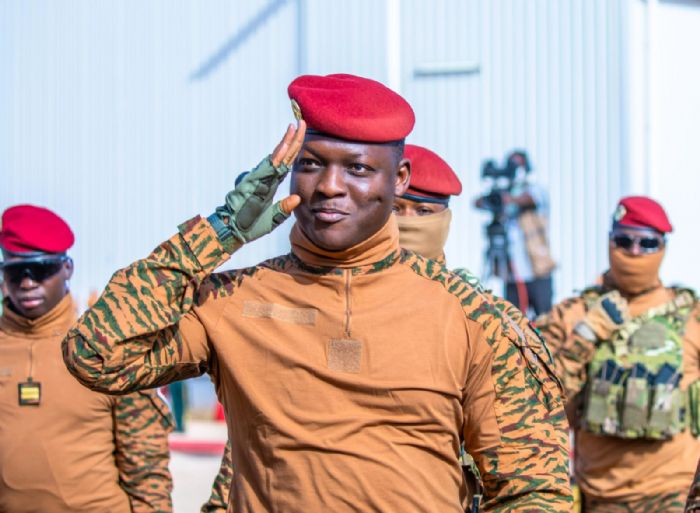 ?La rupture des relations diplomatiques entre la France et le Burkina Faso et ses conséquences