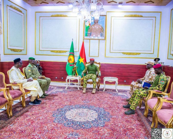 Audience du Président du Faso : les Ministres de la Sécurité de l’AES reçoivent les orientations du Capitaine Ibrahim TRAORÉ