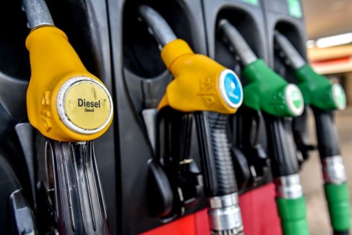 Affluence dans les stations-service : Le gouvernement dévoile les véritables raisons