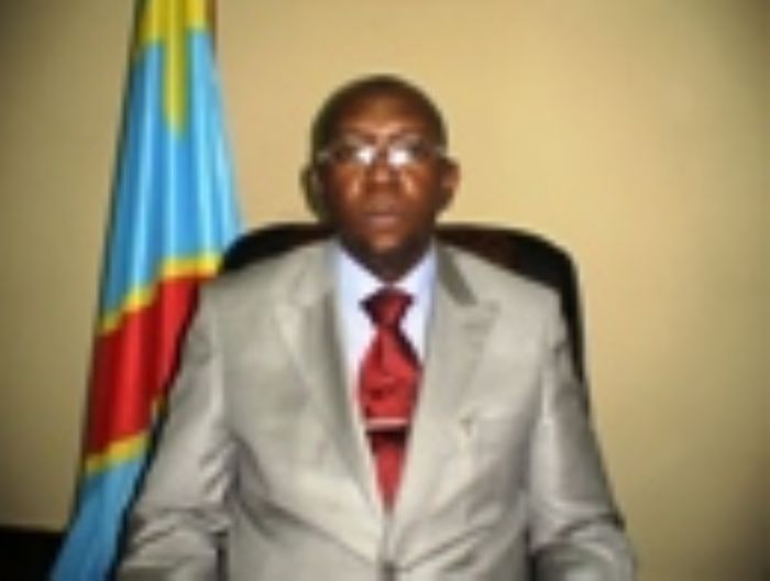 MAJ KISIMBA fait son entrée aux affaires foncières.