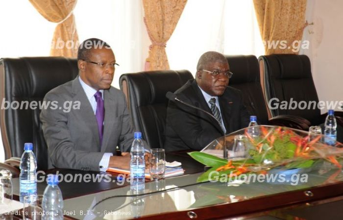 
				
			Politique / Communiqué de la CENAP
			
		










