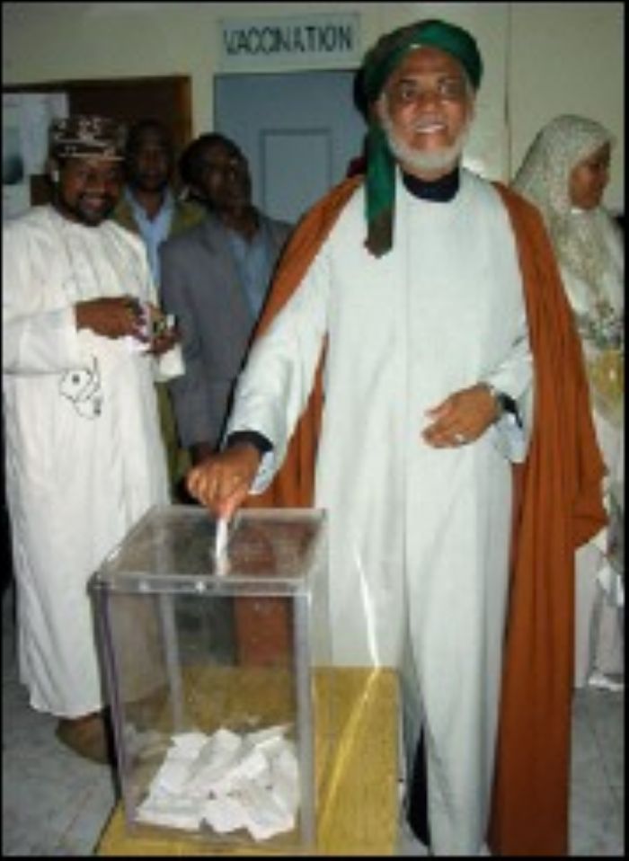 Présidentielle aux Comores: Halidi, Sambi et Djaanfari qualifiés